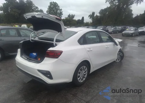 2021 Kia Forte Fe из США, поврежденный, VIN 3KPF24AD1ME353552